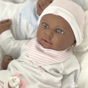 Kit Realista Chloe y Romeo Negritos